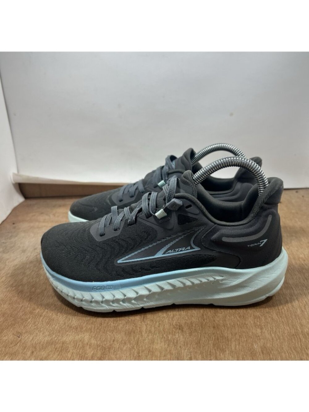 Altra Torin 7 Shoes Womens Size 6 Gray Running Cushioned Sneakers - Picture 3 of 9
